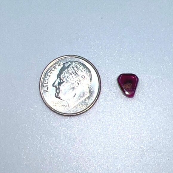 Garnet Bead 100 Per Strand Triangle Chip Side Drilled Jewelry Red - Picture 2 of 2